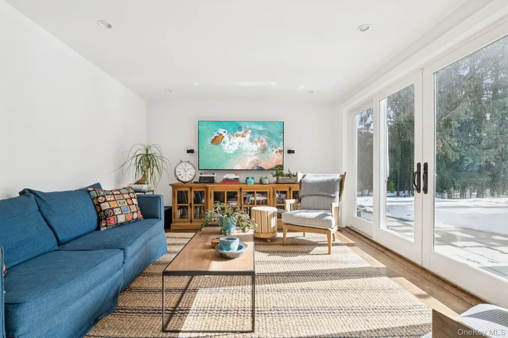 9 Wallace Lane Brookhaven NY 11719