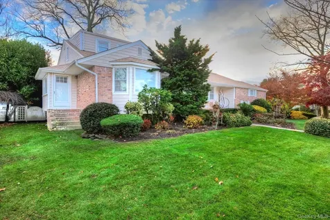 58 Allen Road Rockville Centre NY 11570