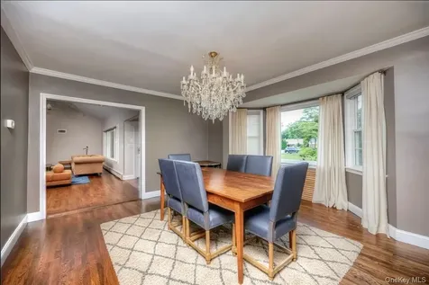 58 Allen Road Rockville Centre NY 11570