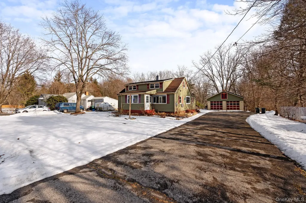 476 Coldenham Road Walden NY 12586