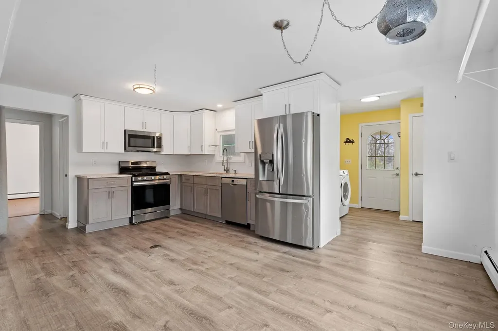 476 Coldenham Road Walden NY 12586