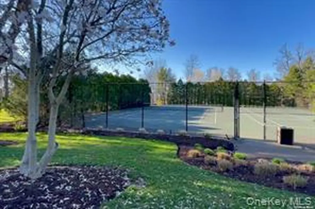 38 Stone Hill Drive S Manhasset NY 11030