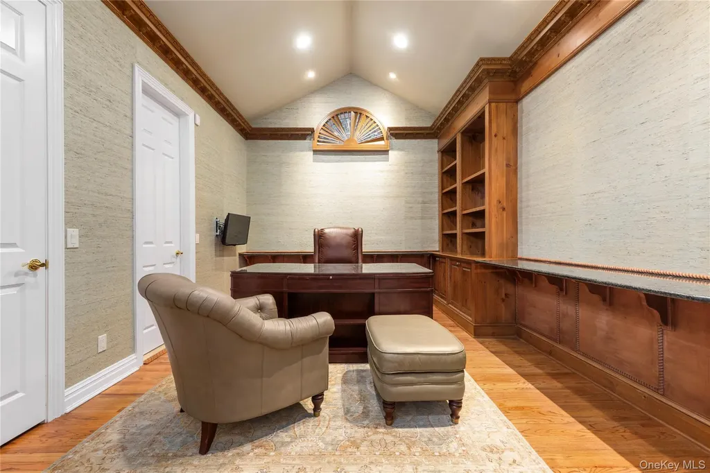 38 Stone Hill Drive S Manhasset NY 11030