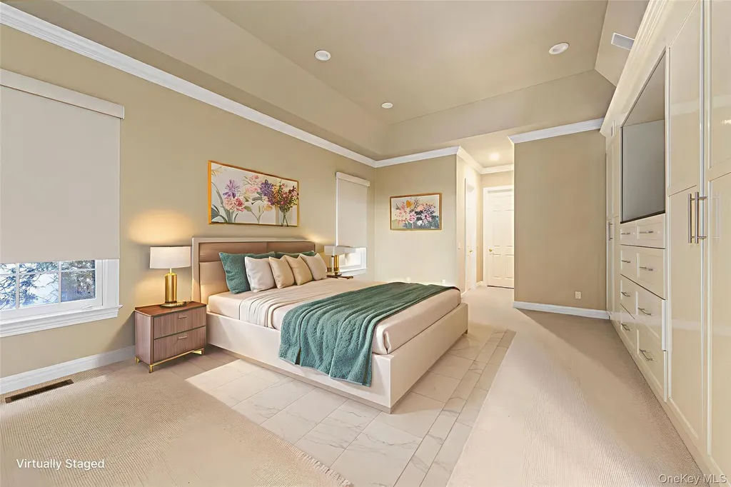 38 Stone Hill Drive S Manhasset NY 11030