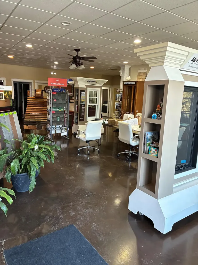 42 Windsor Highway New Windsor NY 12553