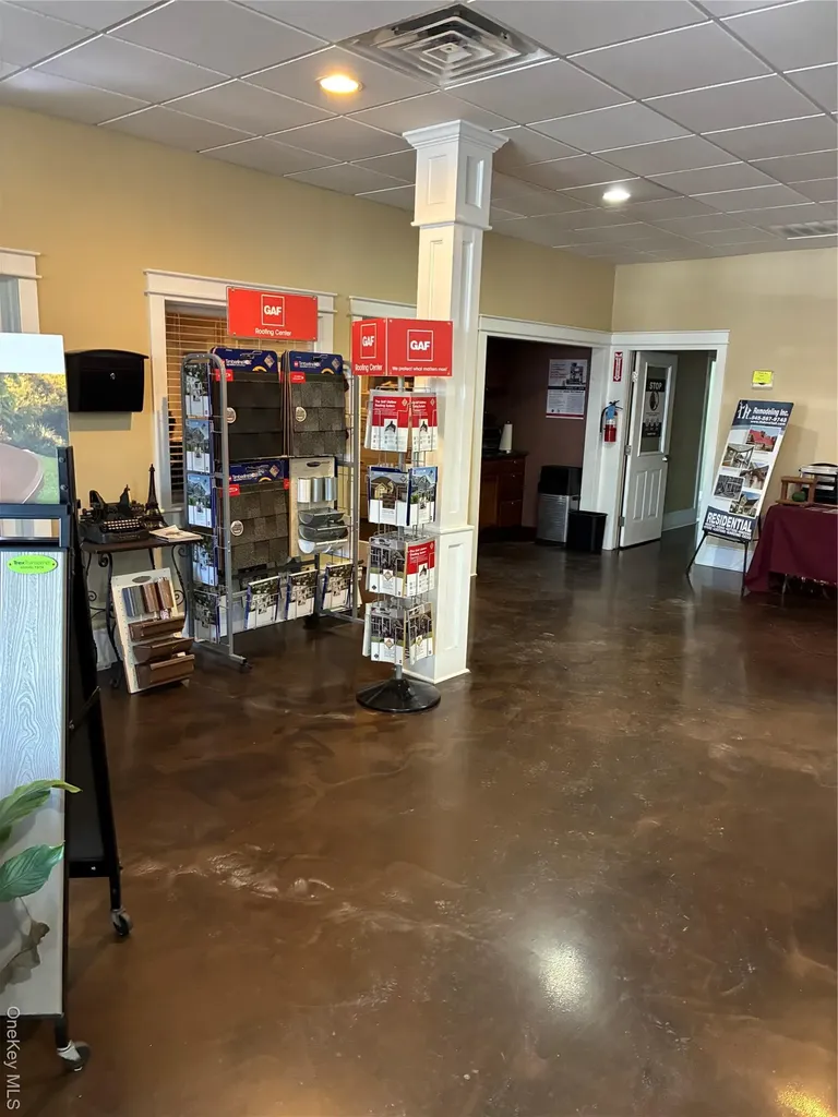 42 Windsor Highway New Windsor NY 12553