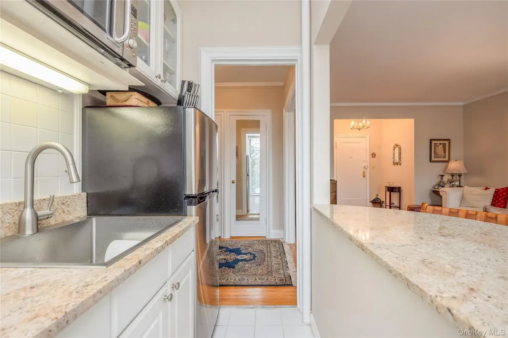 5 Midland Gardens Bronxville NY 10708
