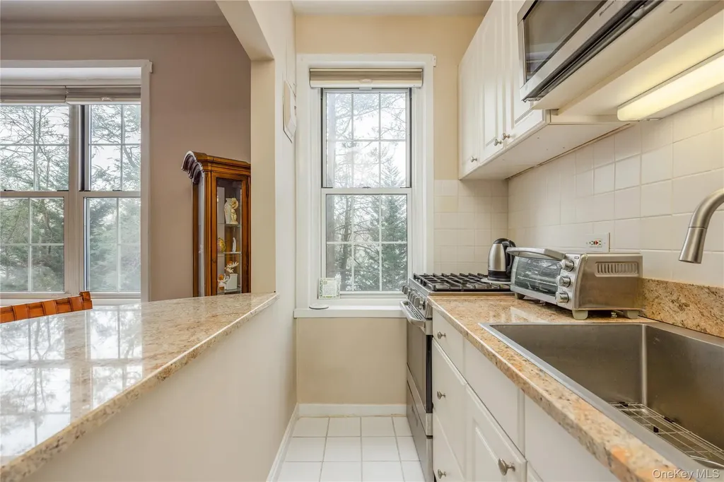 5 Midland Gardens Bronxville NY 10708