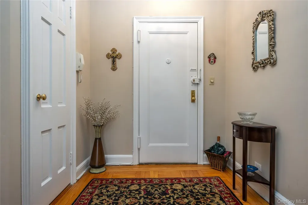 5 Midland Gardens Bronxville NY 10708