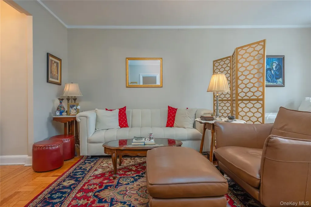 5 Midland Gardens Bronxville NY 10708