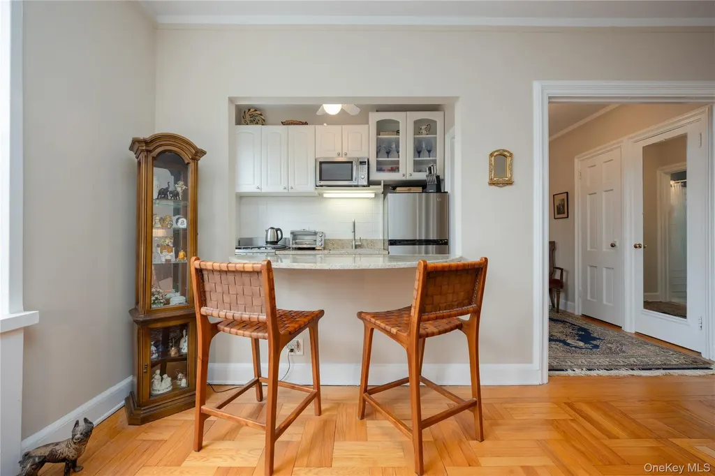 5 Midland Gardens Bronxville NY 10708