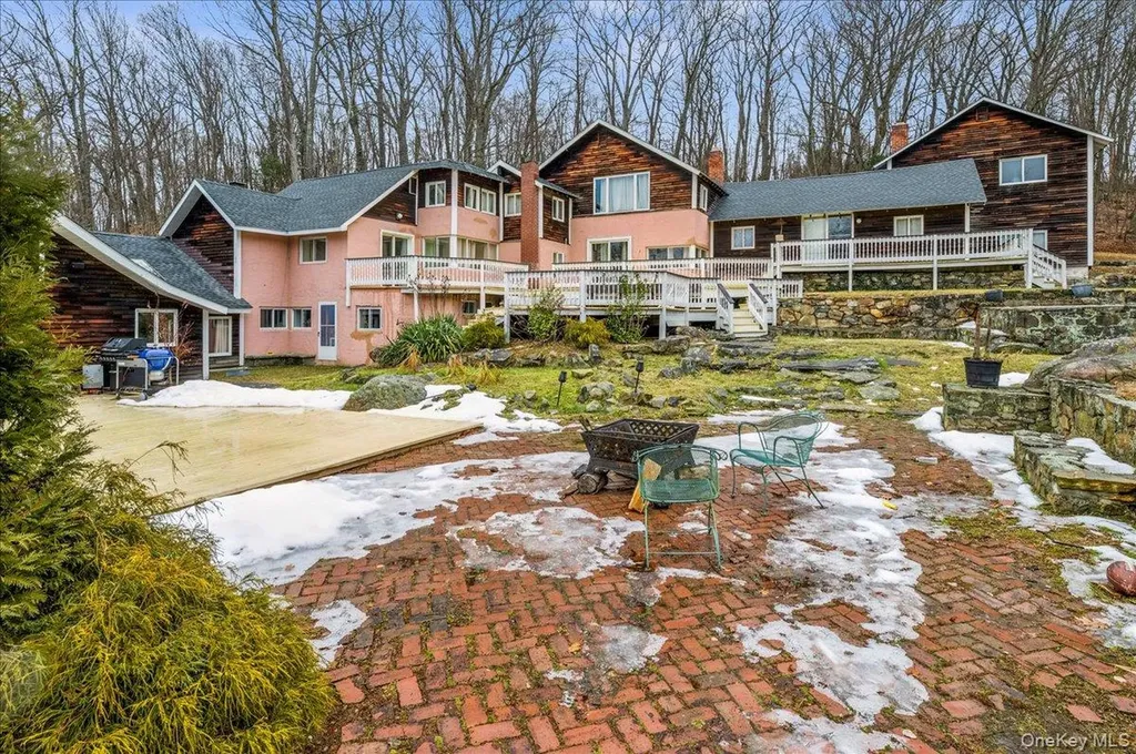 584 Milltown Road Brewster NY 10509