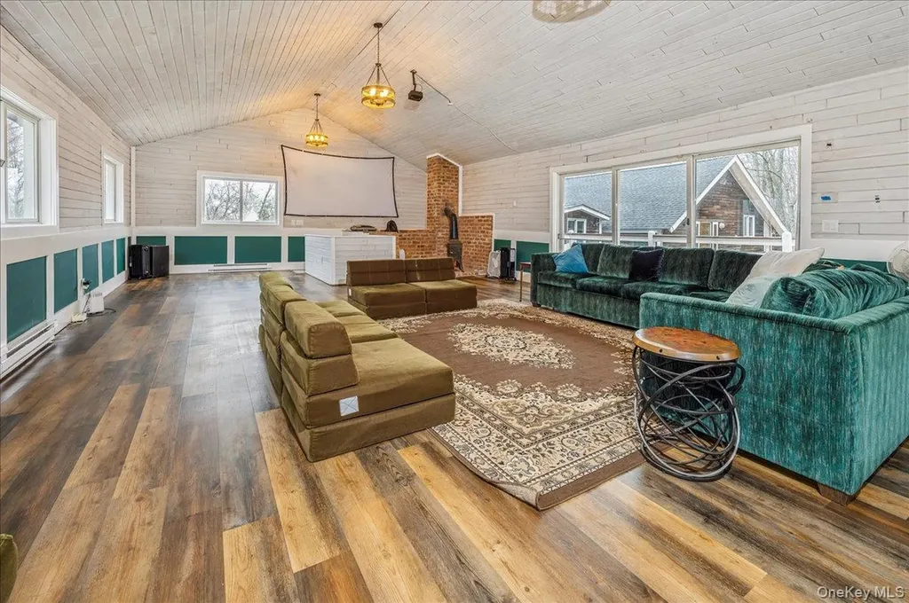 584 Milltown Road Brewster NY 10509