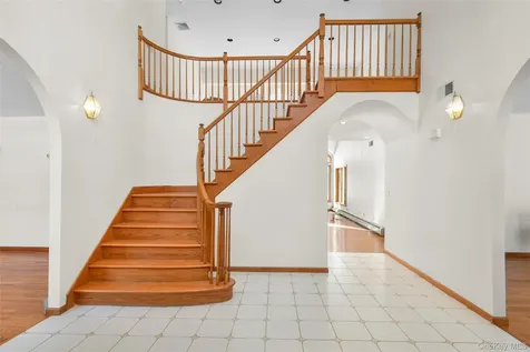 50 Evergreen Row Armonk NY 10504