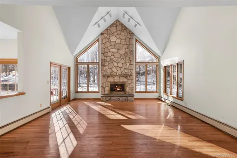 50 Evergreen Row Armonk NY 10504