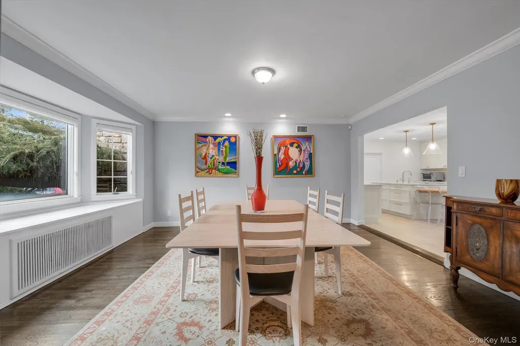 1357 Boxwood Drive E Hewlett Harbor NY 11557