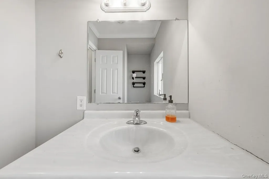 28 Crescent Place Yonkers NY 10704