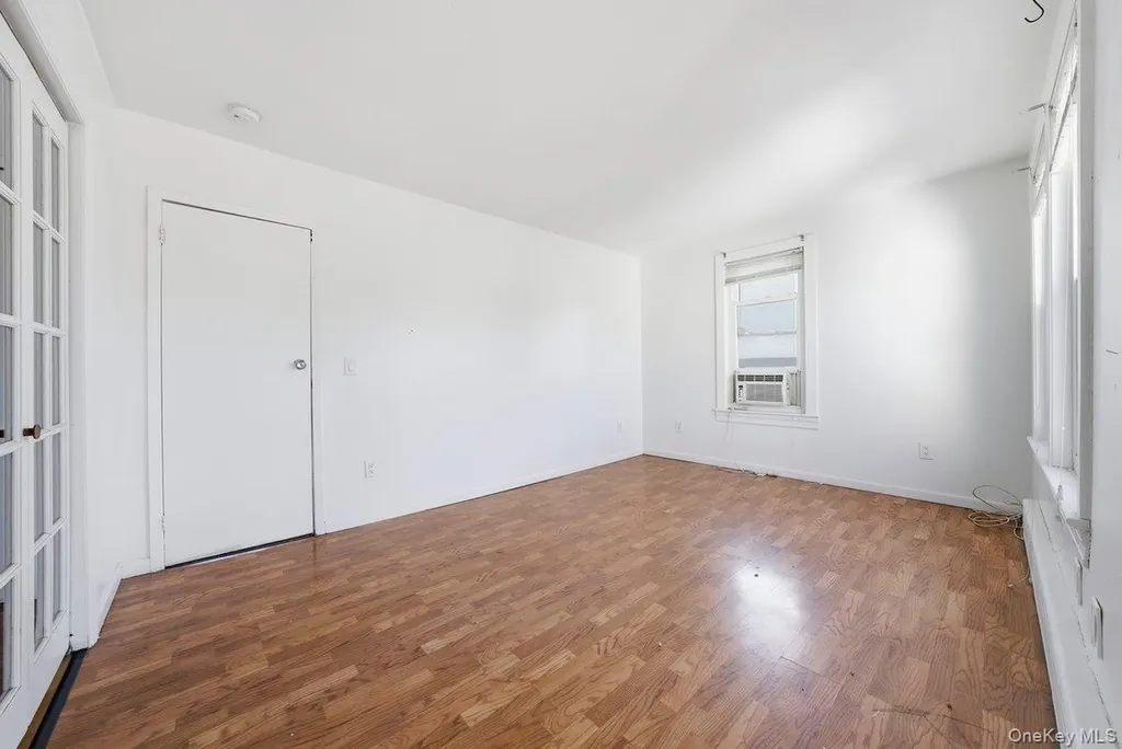 28 Crescent Place Yonkers NY 10704