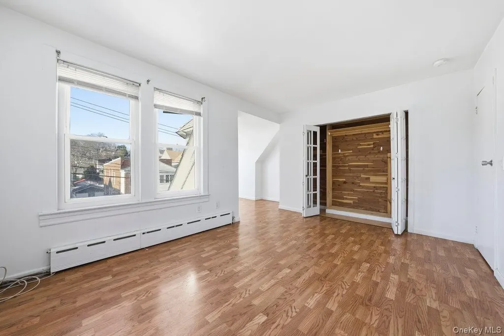 28 Crescent Place Yonkers NY 10704