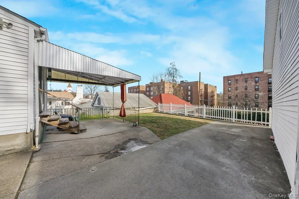 28 Crescent Place Yonkers NY 10704