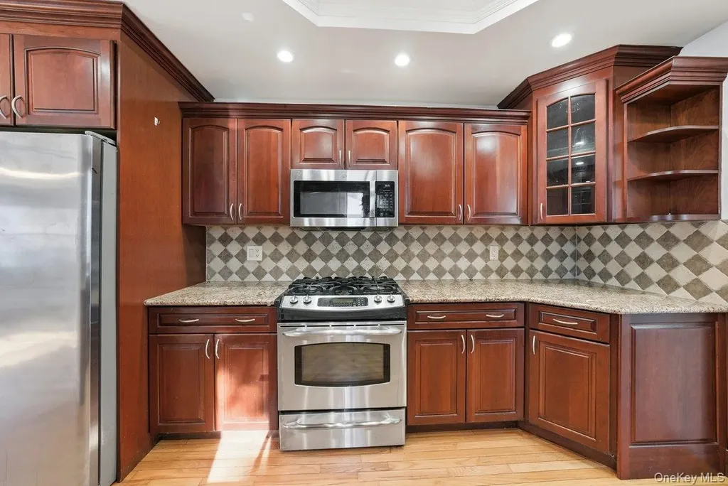 28 Crescent Place Yonkers NY 10704