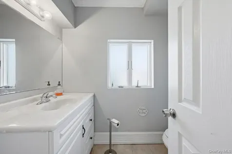 28 Crescent Place Yonkers NY 10704