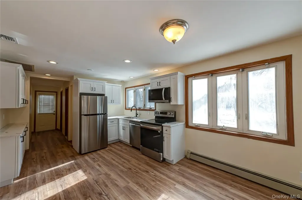 59 Webster Avenue Ronkonkoma NY 11779