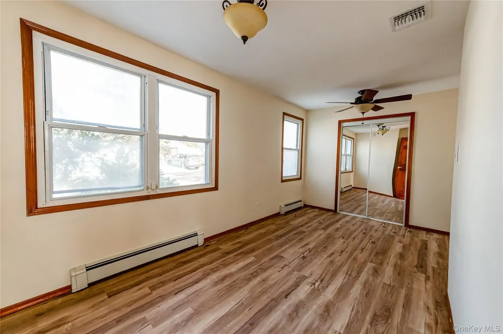 59 Webster Avenue Ronkonkoma NY 11779