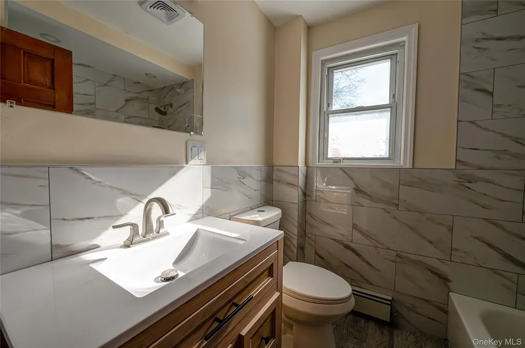 59 Webster Avenue Ronkonkoma NY 11779