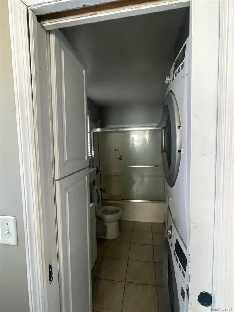 359 Park Avenue Babylon NY 11702
