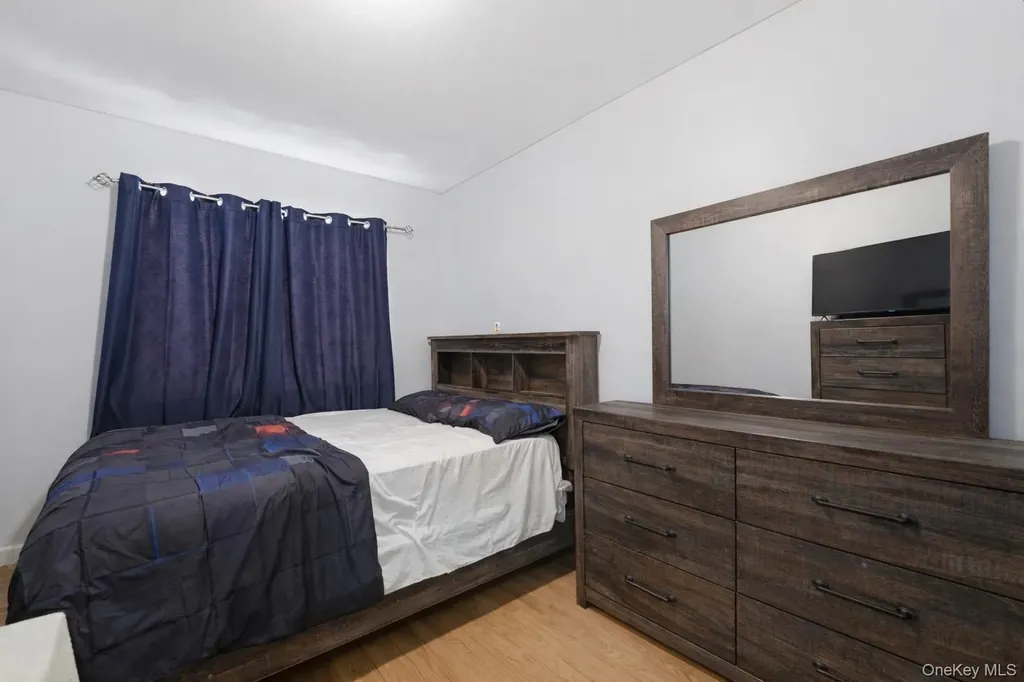 6027 78th Avenue Glendale NY 11385