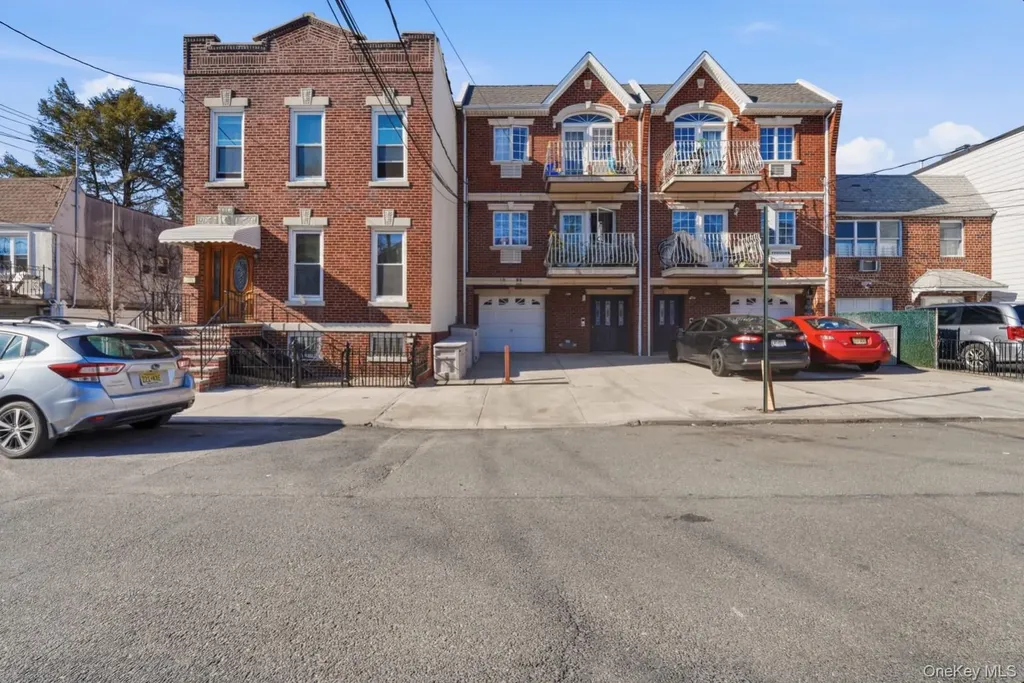 6027 78th Avenue Glendale NY 11385
