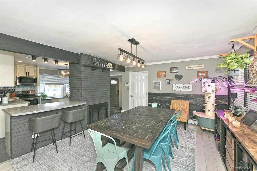 14 Thimble Lane Hicksville NY 11801