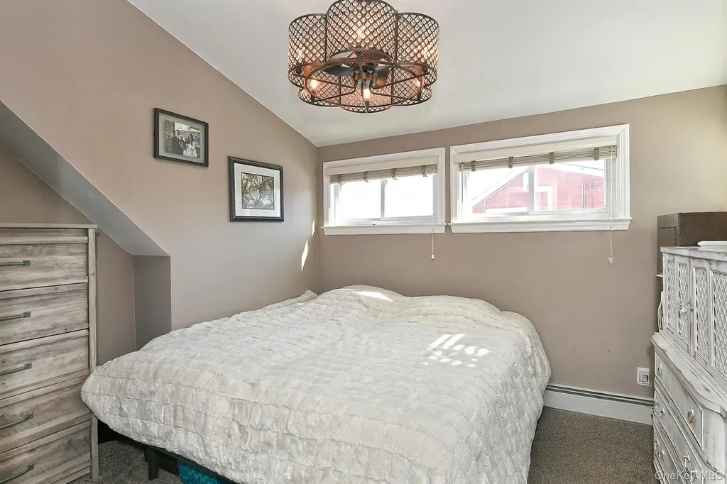 14 Thimble Lane Hicksville NY 11801