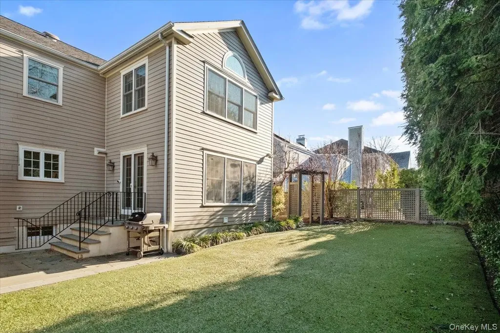 14 Maple Hill Drive Larchmont NY 10538