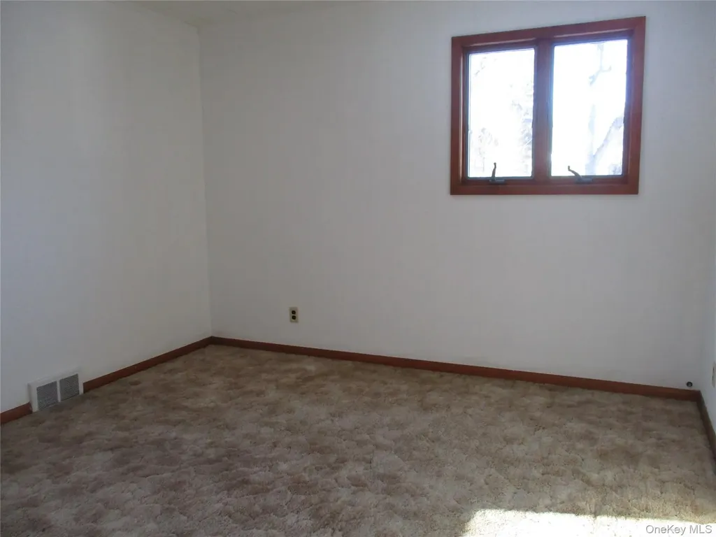 35 Midland Avenue Central Valley NY 10917