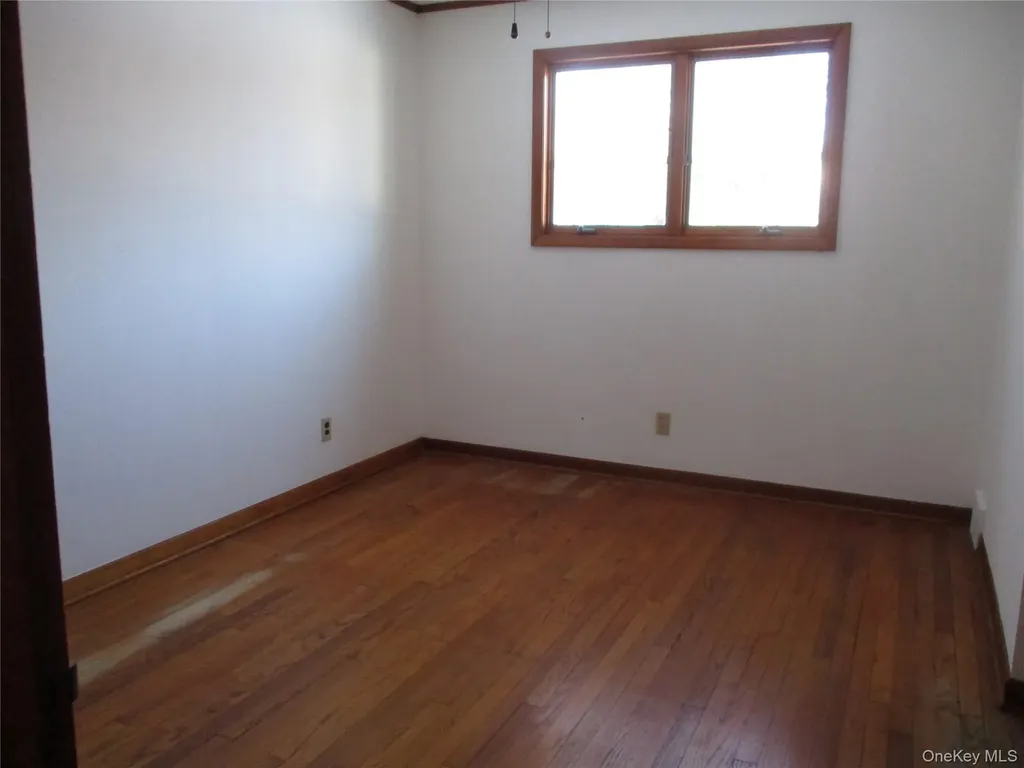 35 Midland Avenue Central Valley NY 10917