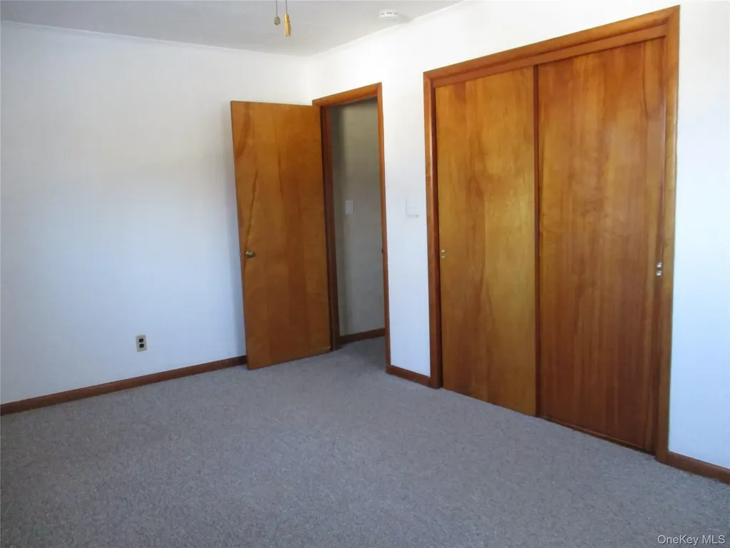 35 Midland Avenue Central Valley NY 10917