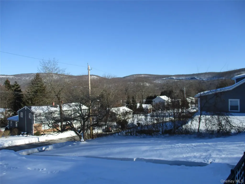 35 Midland Avenue Central Valley NY 10917