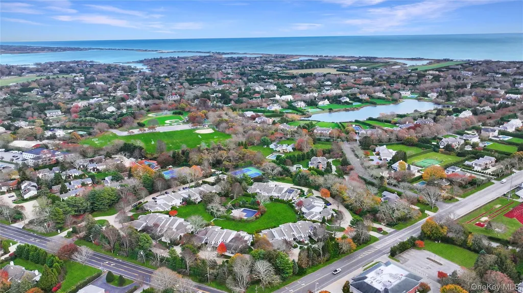 520 Hampton Road Southampton NY 11968