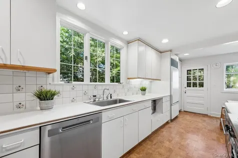 144 N Chatsworth Avenue Larchmont NY 10538