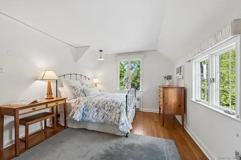 144 N Chatsworth Avenue Larchmont NY 10538