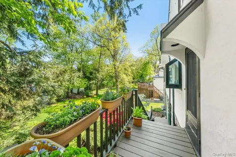 144 N Chatsworth Avenue Larchmont NY 10538