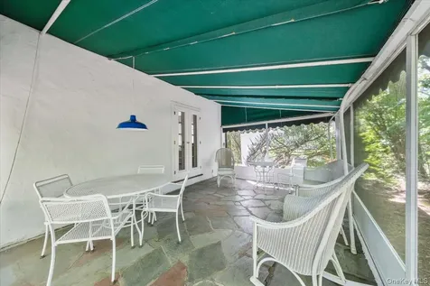 144 N Chatsworth Avenue Larchmont NY 10538