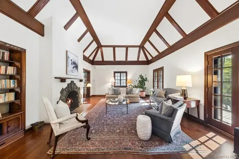144 N Chatsworth Avenue Larchmont NY 10538
