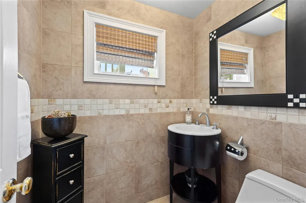 2883 Shore Drive Merrick NY 11566