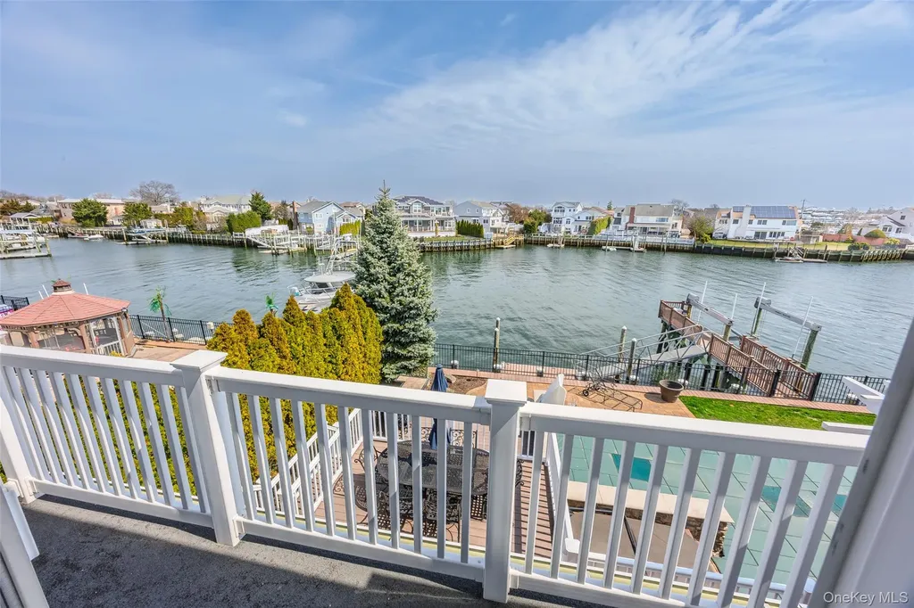 2883 Shore Drive Merrick NY 11566
