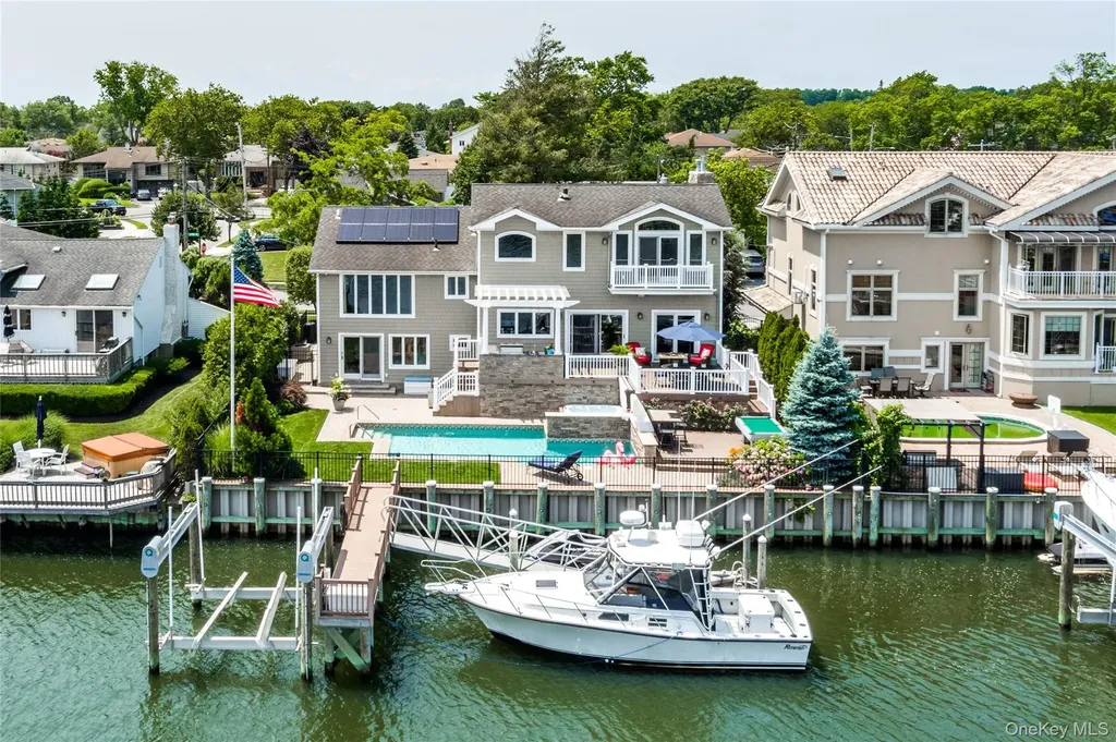 2883 Shore Drive Merrick NY 11566
