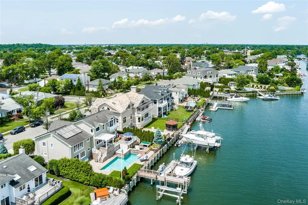 2883 Shore Drive Merrick NY 11566