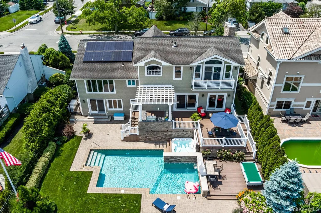 2883 Shore Drive Merrick NY 11566